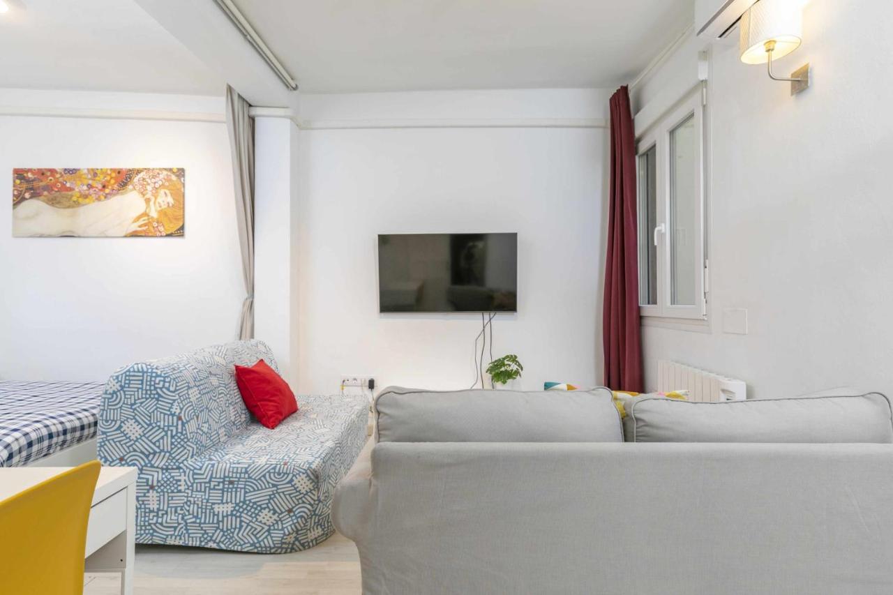 Apartamento Centrico Y Confortable Appartement Madrid Buitenkant foto